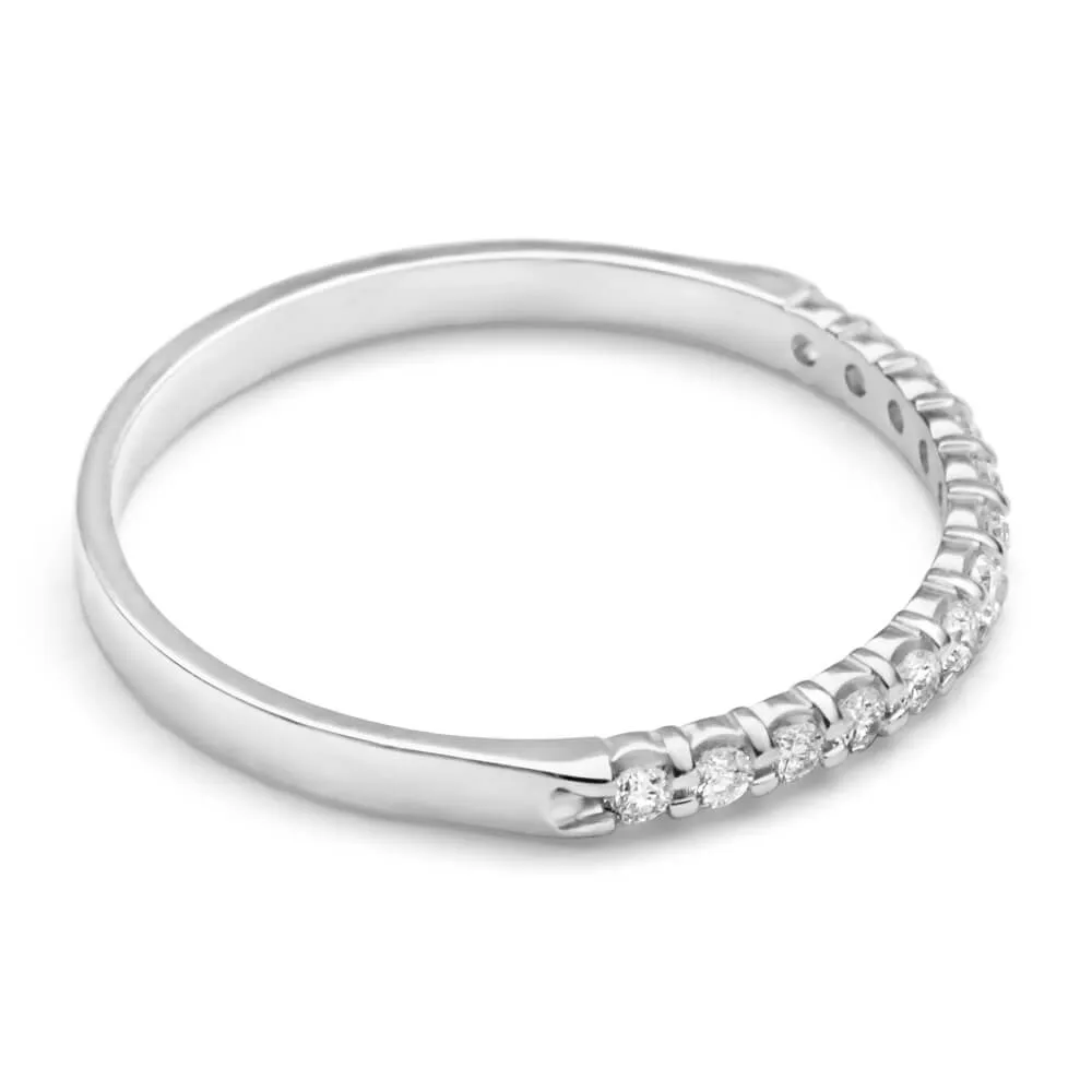 9ct White Gold Diamond Ring Set With 13 Diamonds