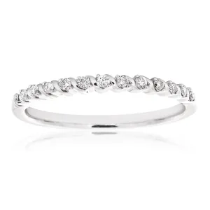 9ct White Gold Diamond Ring with 13 Brilliant Cut Diamonds
