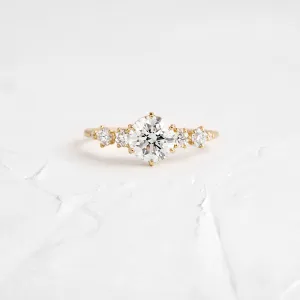 Coda Ring, Round Cut