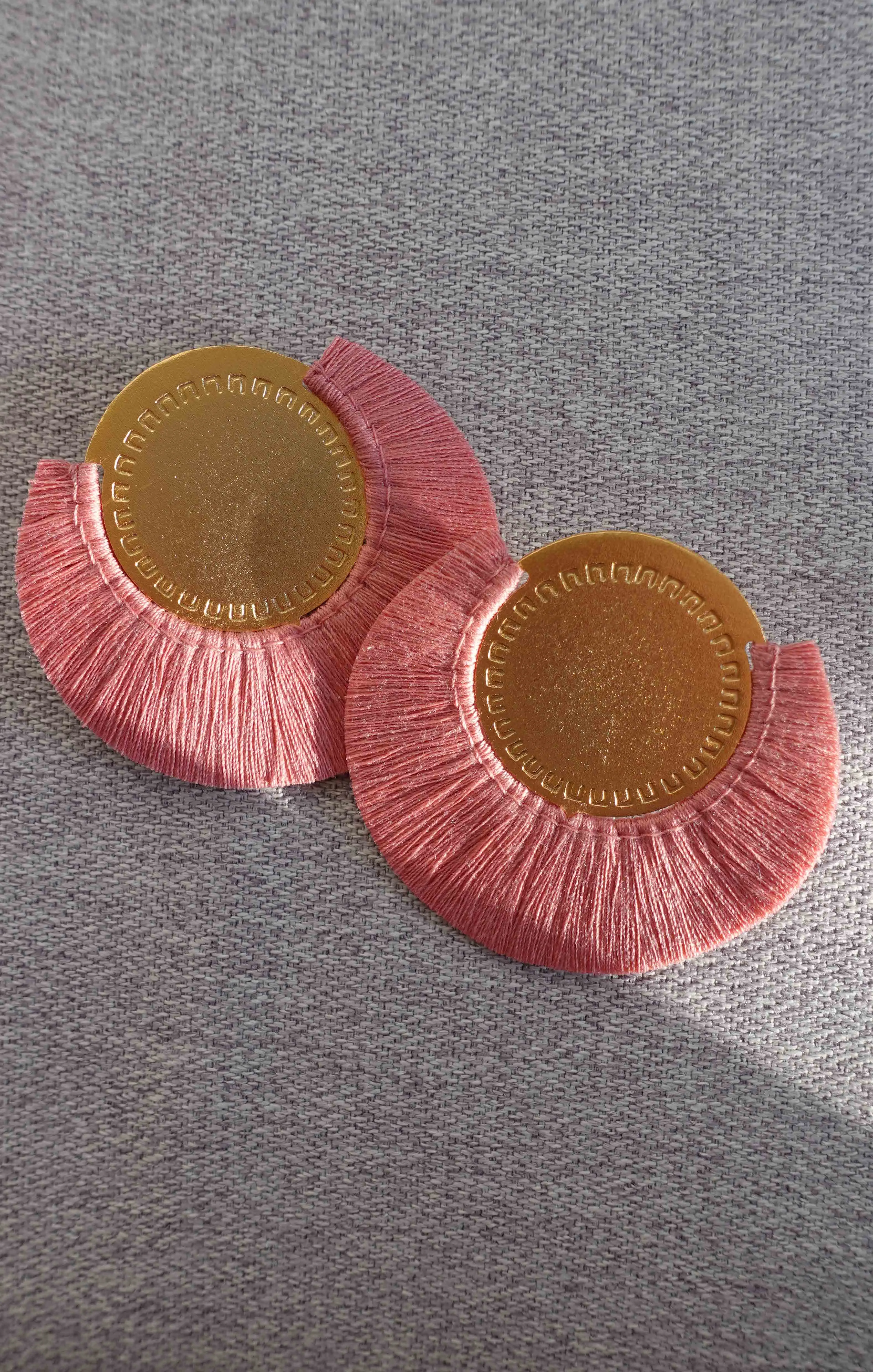 Dagua Stud Earrings