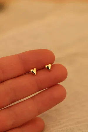 GOLD HEART STUDS