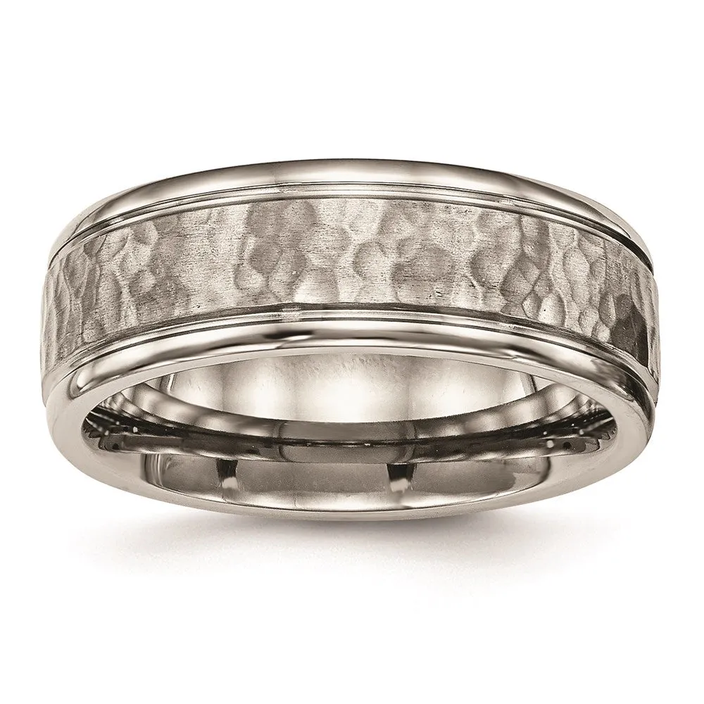 Titanium Polished w/Satin Hammered Center Grooved Ring | TB480