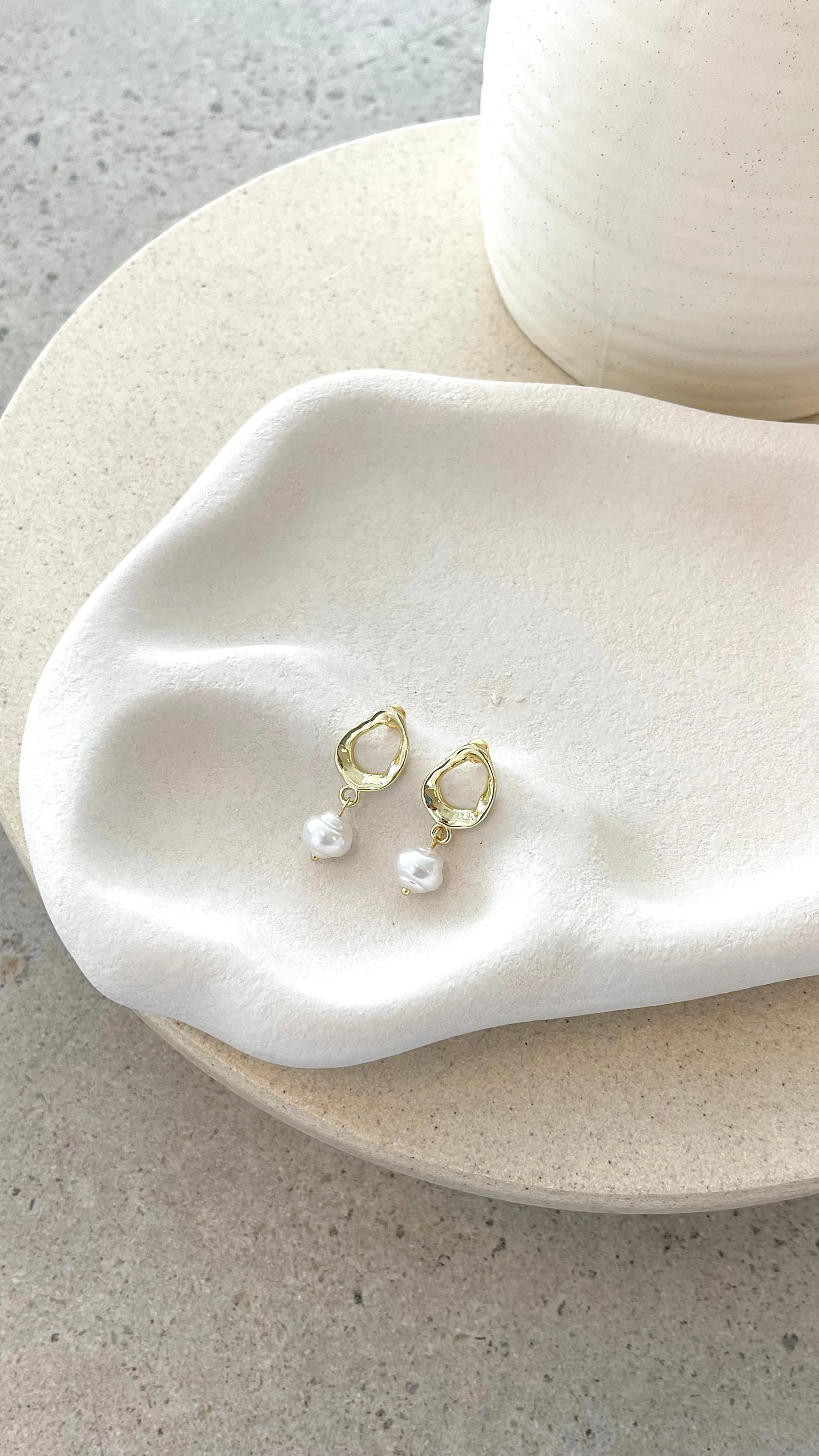 Wakanda Earrings - Gold